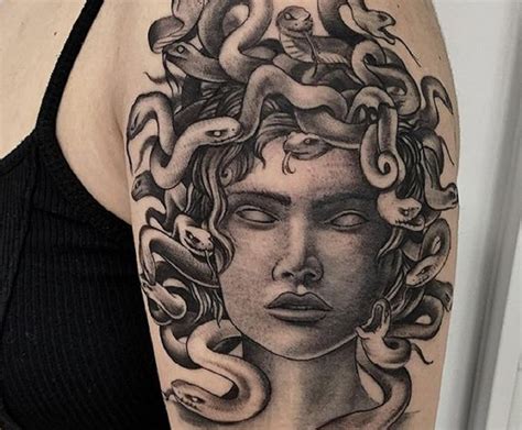 tatuajes de medusa personajes.